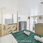 Pied A Terre Proche De Odeon Paris
