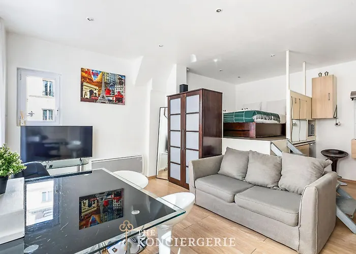 Pied A Terre Proche De Odeon Apartamento