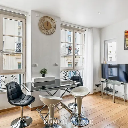 アパート Pied A Terre Proche De Odeon パリ